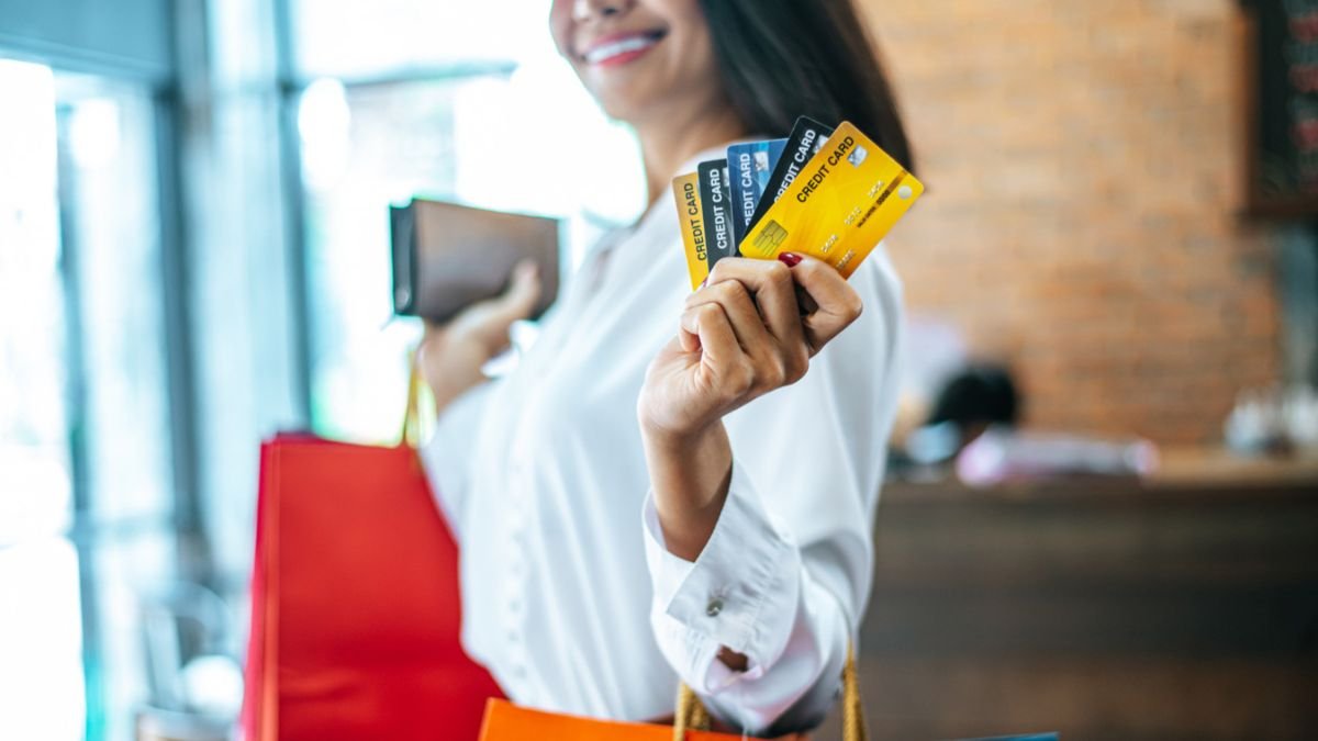 100 Deerfield Lane Charge on Debit Card 2 Best Credit Cards for Back to School Shopping in August 2024